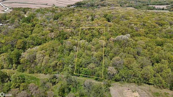 3 Acres of Land for Sale in Central City, Iowa