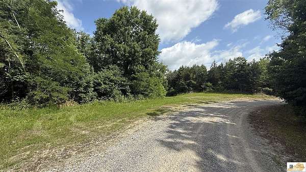 18 Acres of Recreational & Residential Land for Sale in Burkesville, Kentucky