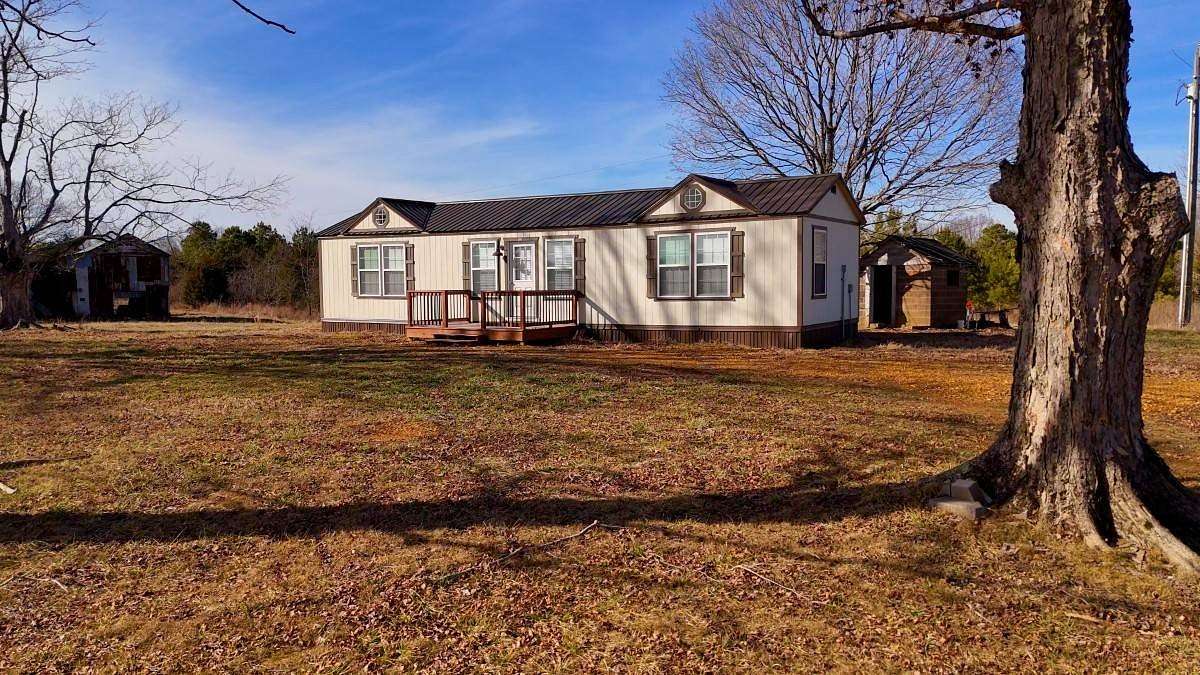 332 Acres of Land with Home for Sale in New Concord, Kentucky