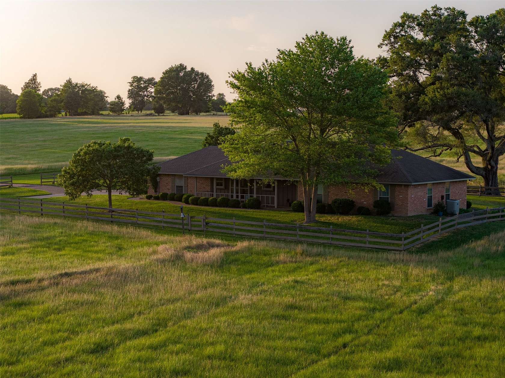 140 Acres of Land with Home for Sale in Athens, Texas