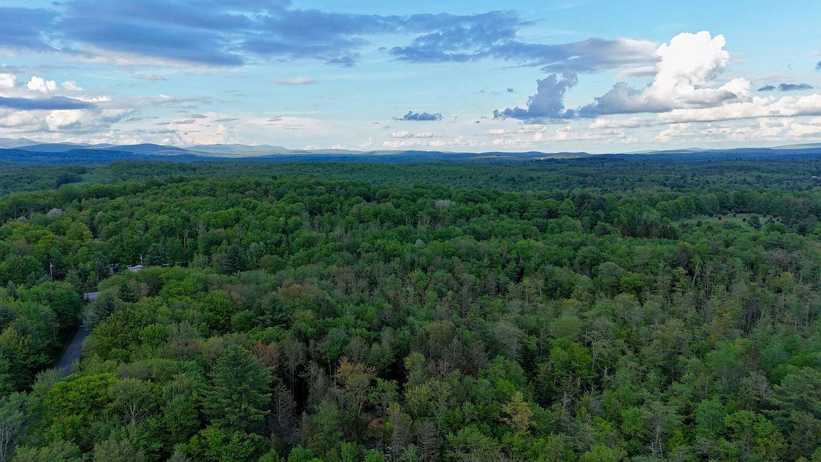 2.1 Acres of Land for Sale in Greenfield Park, New York
