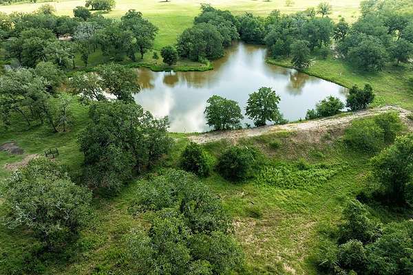 156 Acres of Land with Home for Sale in Flatonia, Texas