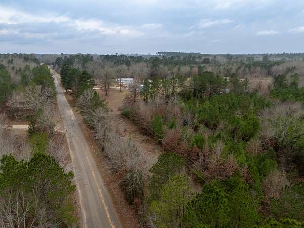 25 Acres of Land for Sale in Marshall, Texas