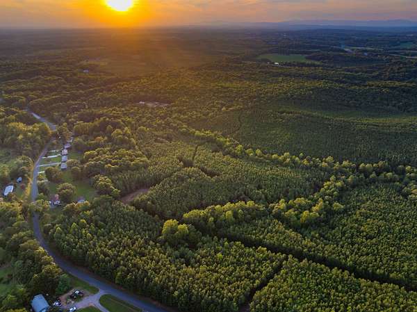 12 Acres of Land for Sale in Appomattox, Virginia