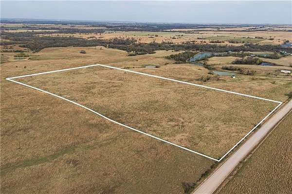 19.9 Acres of Recreational & Residential Land for Sale in Nowata, Oklahoma