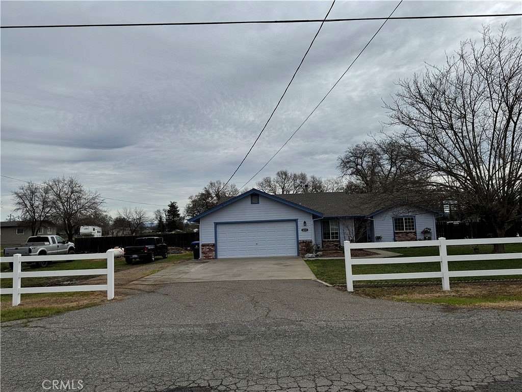 1.5 Acres of Land with Home for Sale in Los Molinos, California