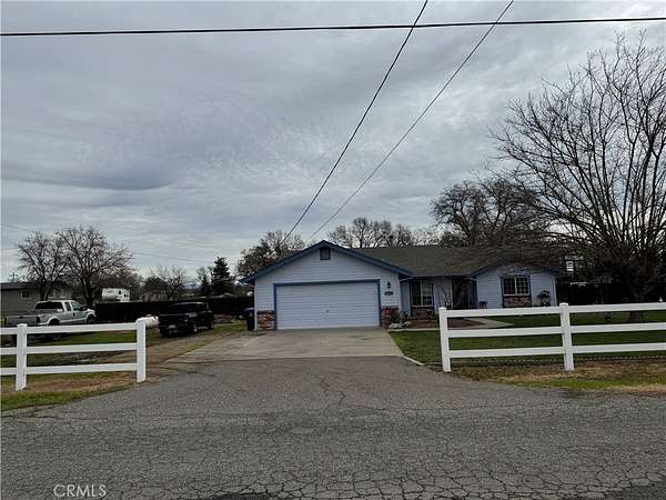 1.5 Acres of Land with Home for Sale in Los Molinos, California