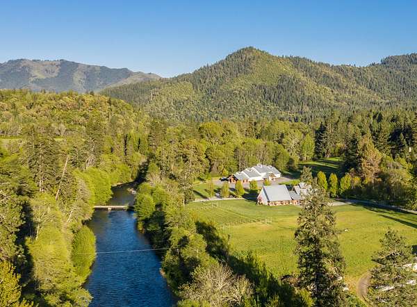 255 Acres of Improved Land for Sale in Jacksonville, Oregon