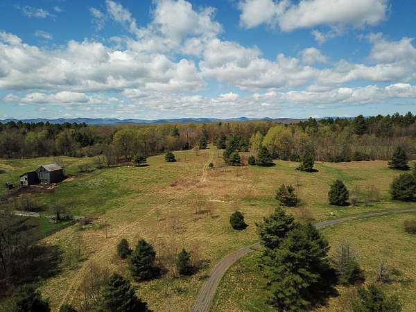 37 Acres of Land for Sale in Brookfield, Vermont