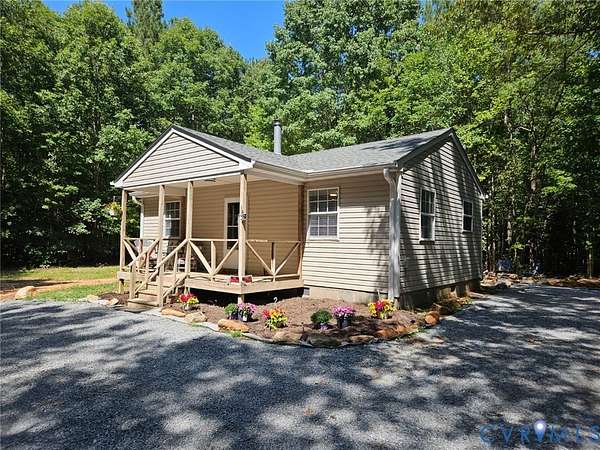 20 Acres of Recreational Land with Home for Sale in Lawrenceville, Virginia