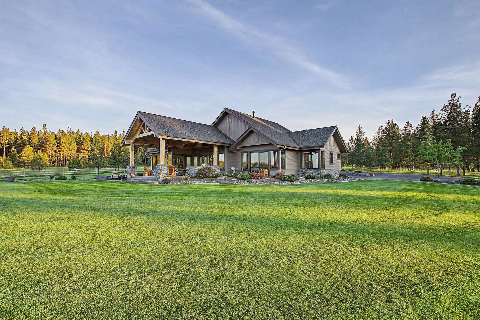 468 Acres of Land with Home for Sale in Anatone, Washington