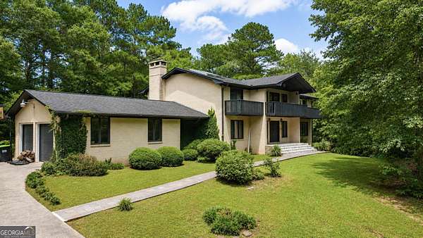 3.54 Acres of Land with Home for Lease in Heflin, Alabama
