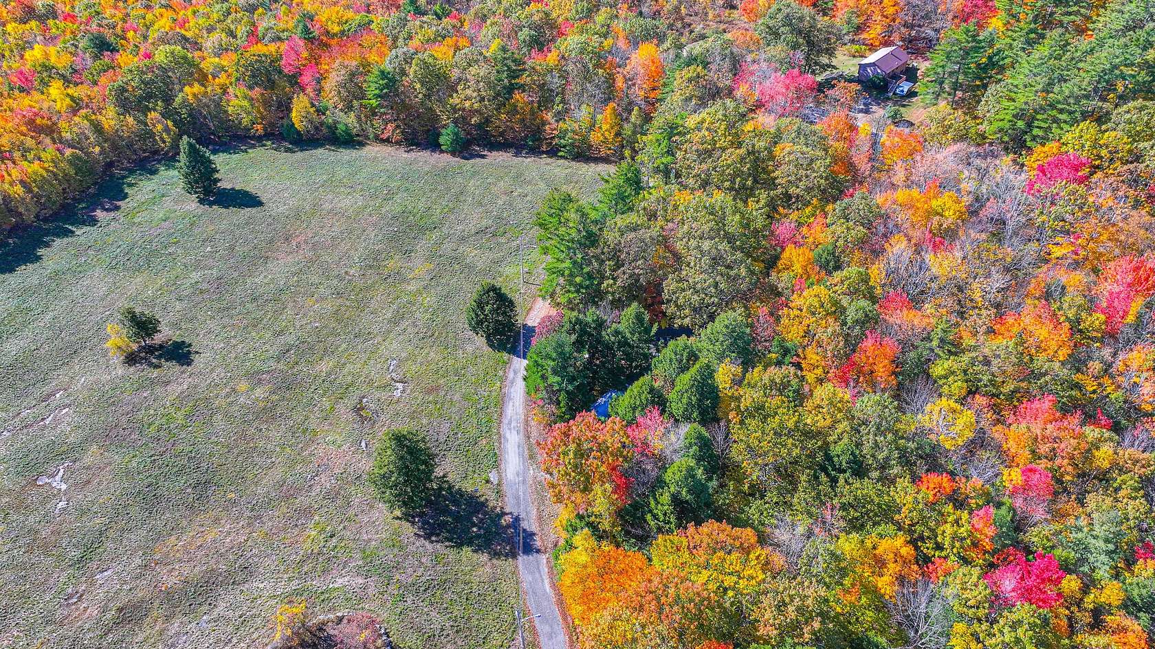40 Acres of Recreational & Residential Land for Sale in Otisfield Town, Maine