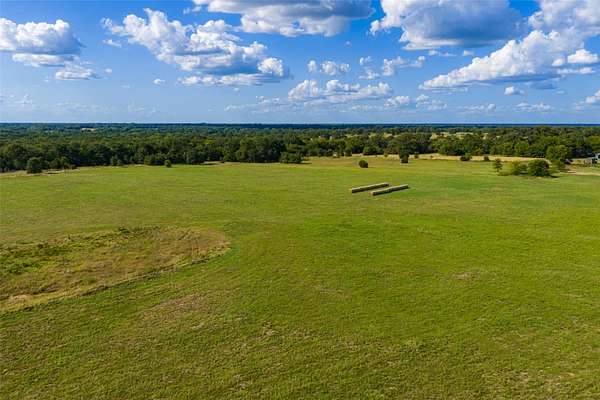 112 Acres of Land for Sale in Edgewood, Texas