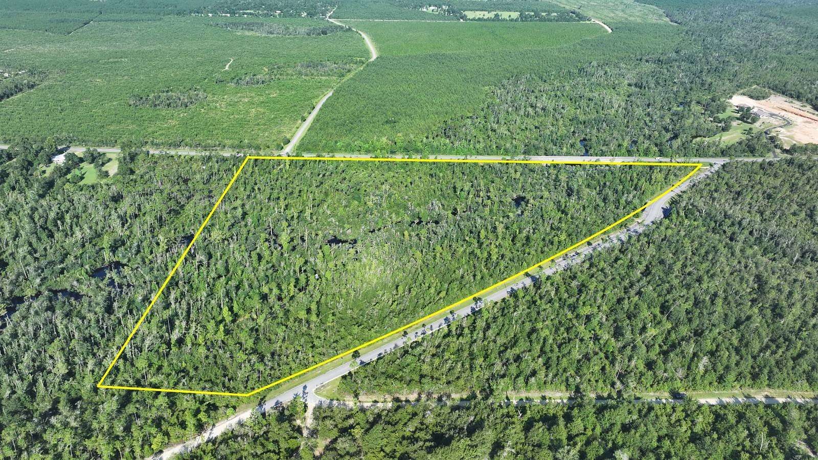 32 Acres of Recreational Land for Sale in Kinard, Florida