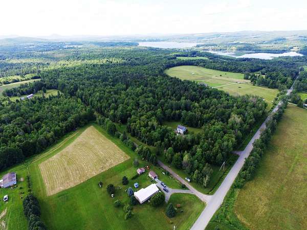 188 Acres of Recreational Land for Sale in Derby Town, Vermont