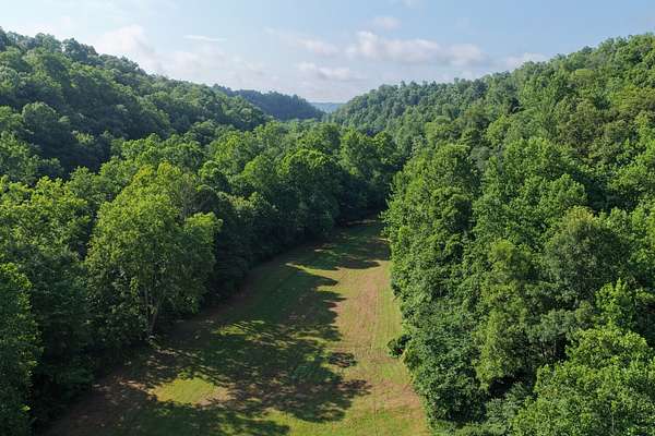 240 Acres of Land for Sale in Columbia, Kentucky