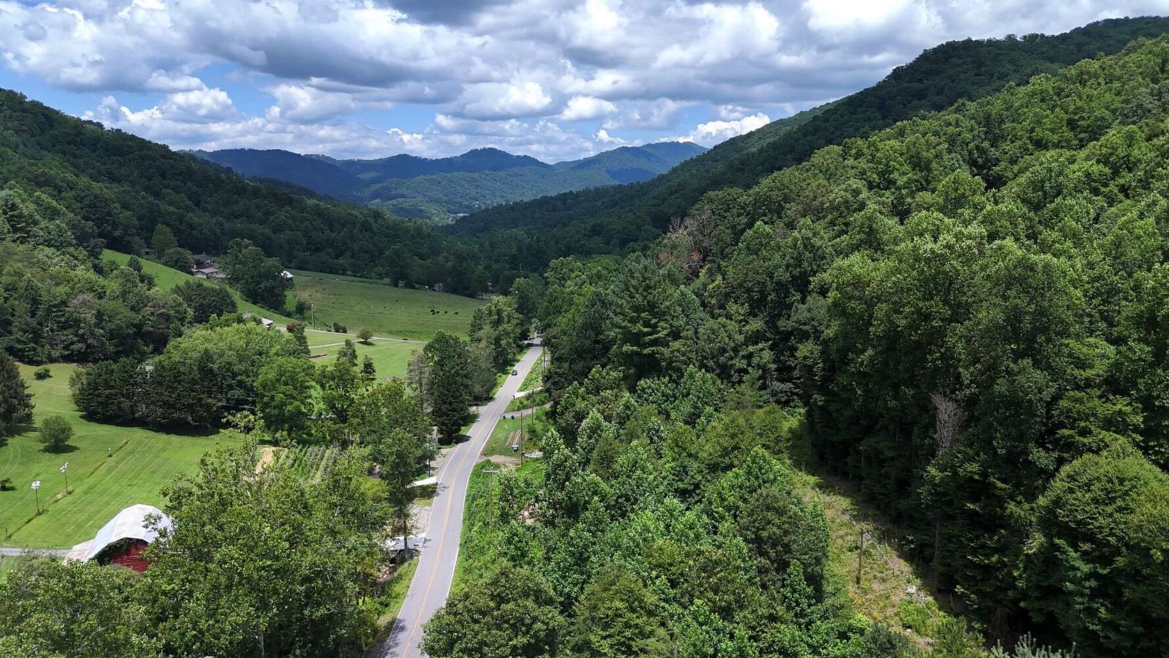 27.3 Acres of Recreational & Residential Land for Sale in Barnardsville, North Carolina