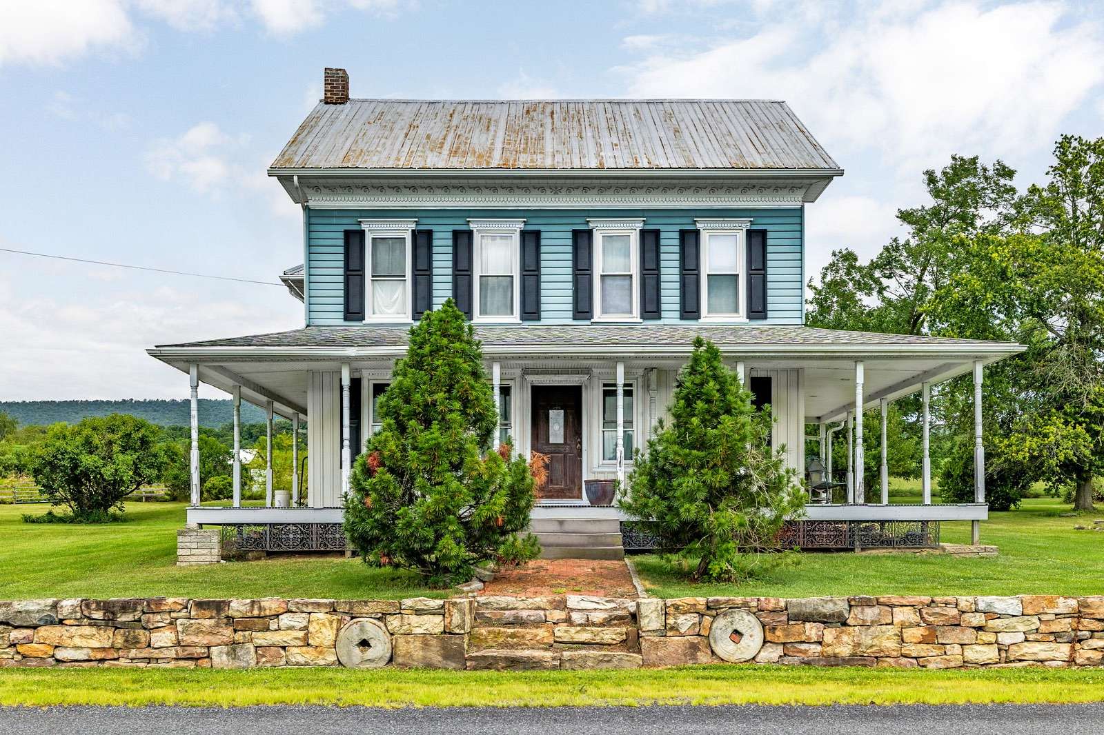 144 Acres of Land with Home for Auction in Beaver Springs, Pennsylvania