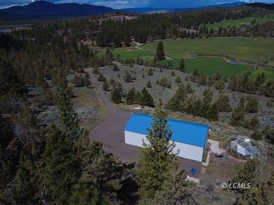 63.5 Acres of Land with Home for Sale in Lakeview, Oregon