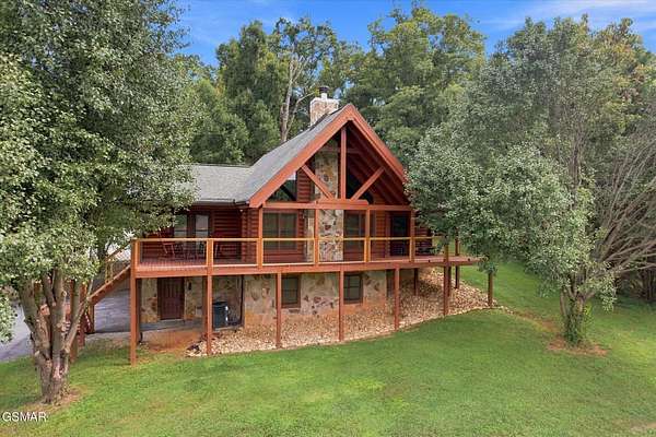 1.5 Acres of Land with Home for Sale in Sevierville, Tennessee