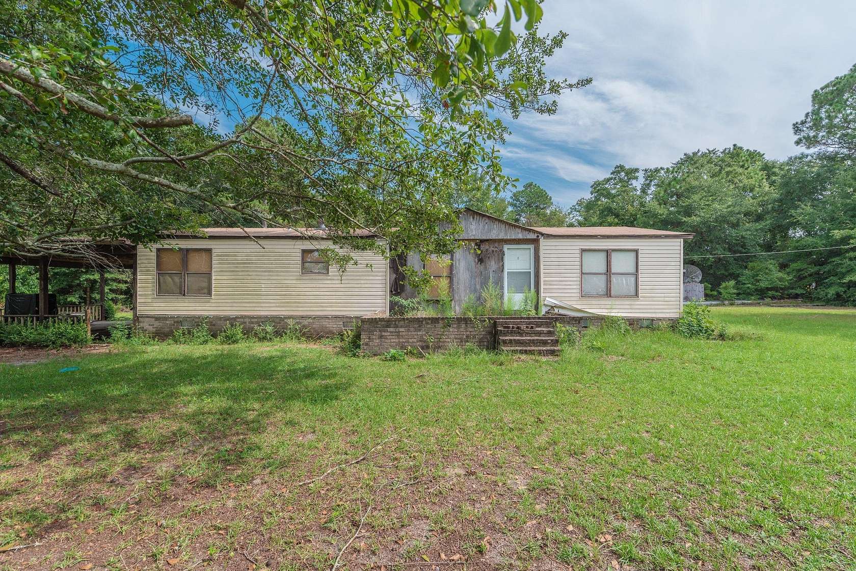 2.43 Acres of Land with Home for Sale in Wagener, South Carolina