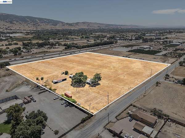 14.4 Acres of Agricultural Land for Sale in San Martin, California