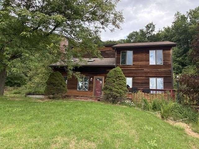 25.3 Acres of Recreational Land with Home for Sale in Shaftsbury, Vermont