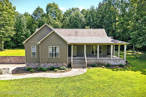 59.7 Acres of Land with Home for Sale in Crossville, Tennessee