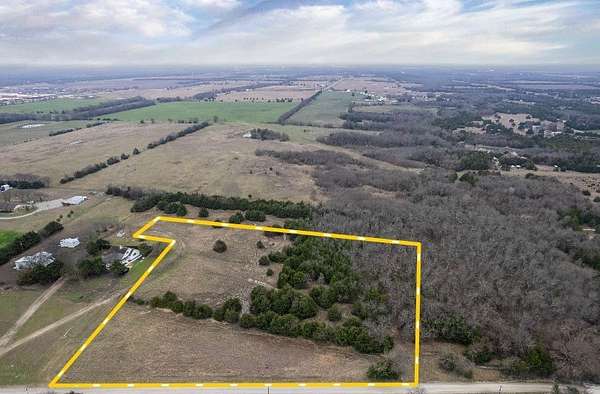 5 Acres of Land for Sale in Trenton, Texas