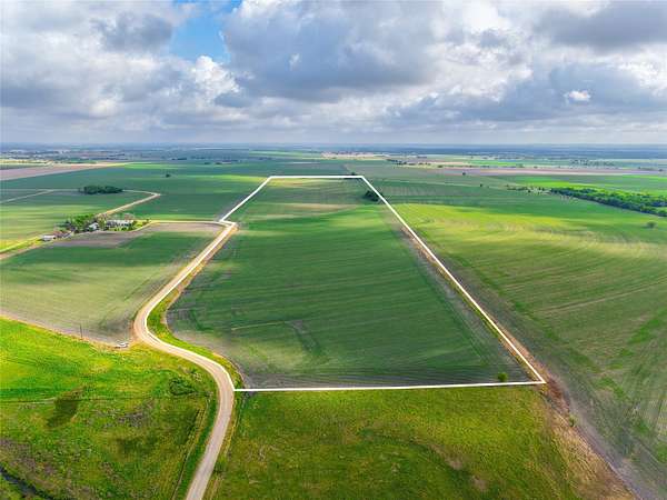 64.5 Acres of Recreational Land for Sale in Holland, Texas
