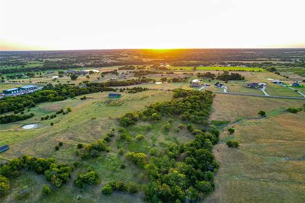 13 Acres of Land for Sale in Farmersville, Texas