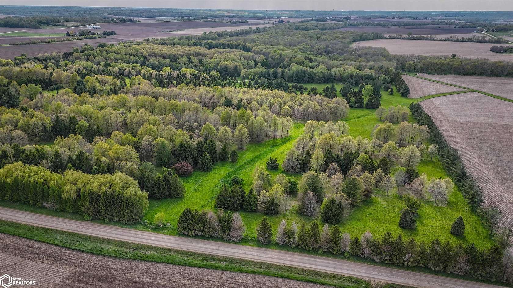 42 Acres of Recreational & Residential Land for Sale in Mount Vernon, Iowa