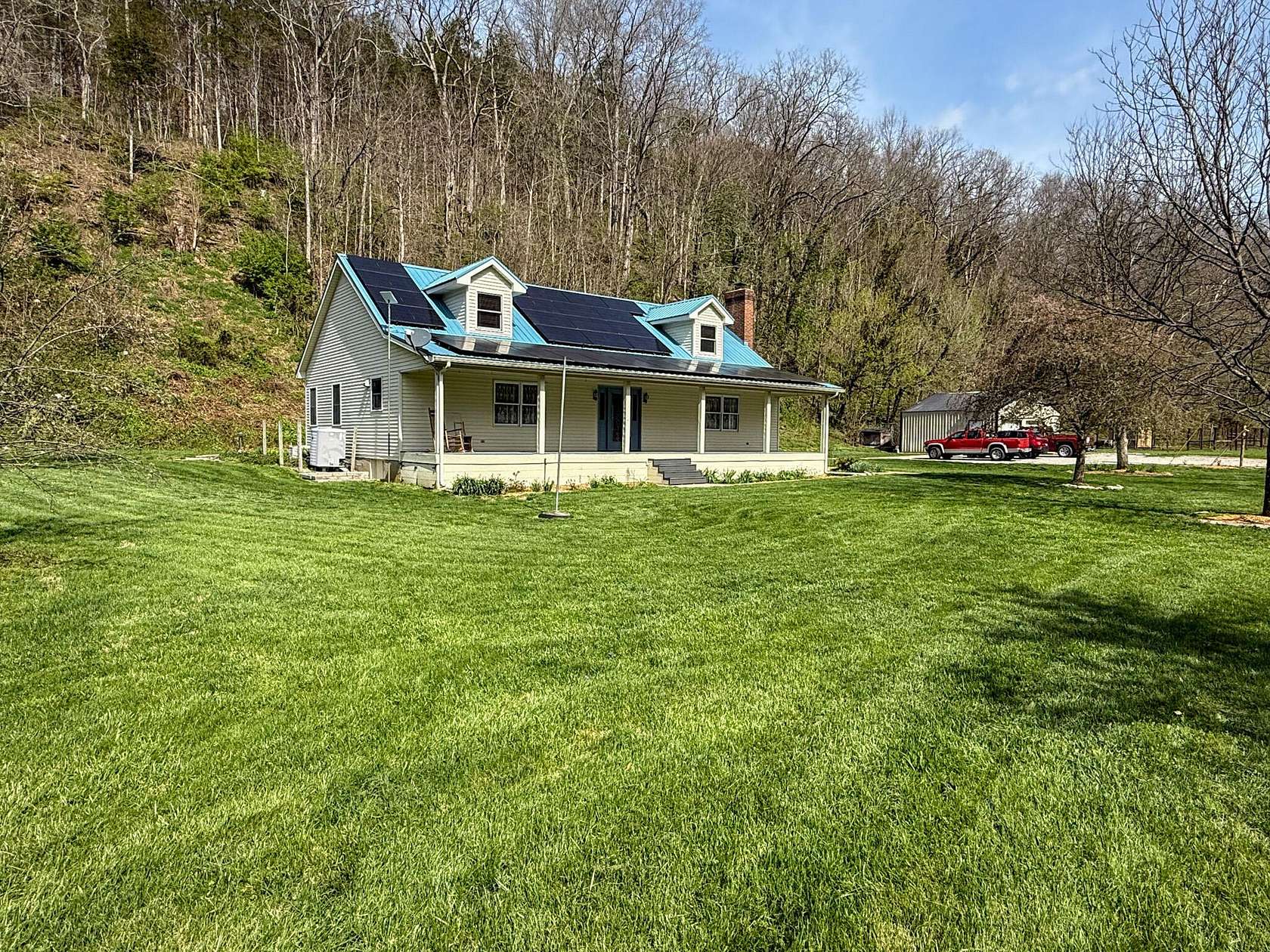 72.5 Acres of Land with Home for Sale in Frankfort, Kentucky