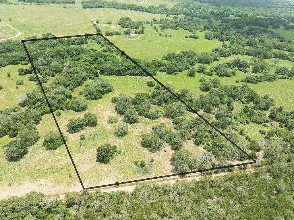 13.6 Acres of Land for Sale in Hallettsville, Texas