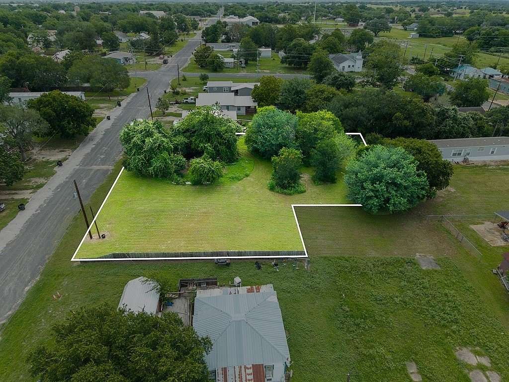 0.49 Acres of Residential Land for Sale in Schulenburg, Texas