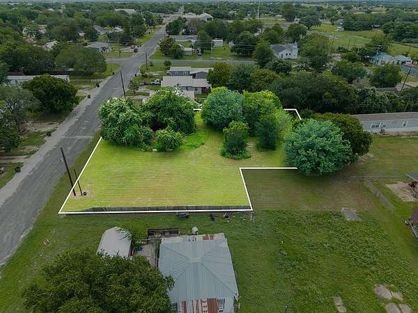 0.49 Acres of Residential Land for Sale in Schulenburg, Texas