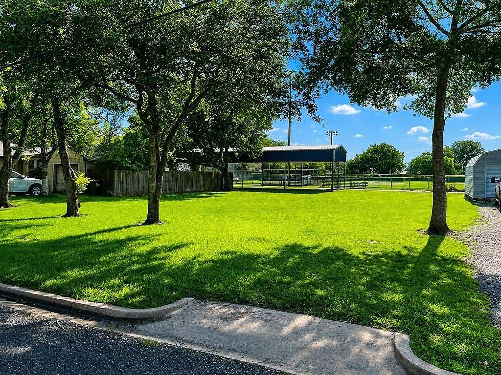 0.15 Acres of Residential Land for Sale in Weimar, Texas