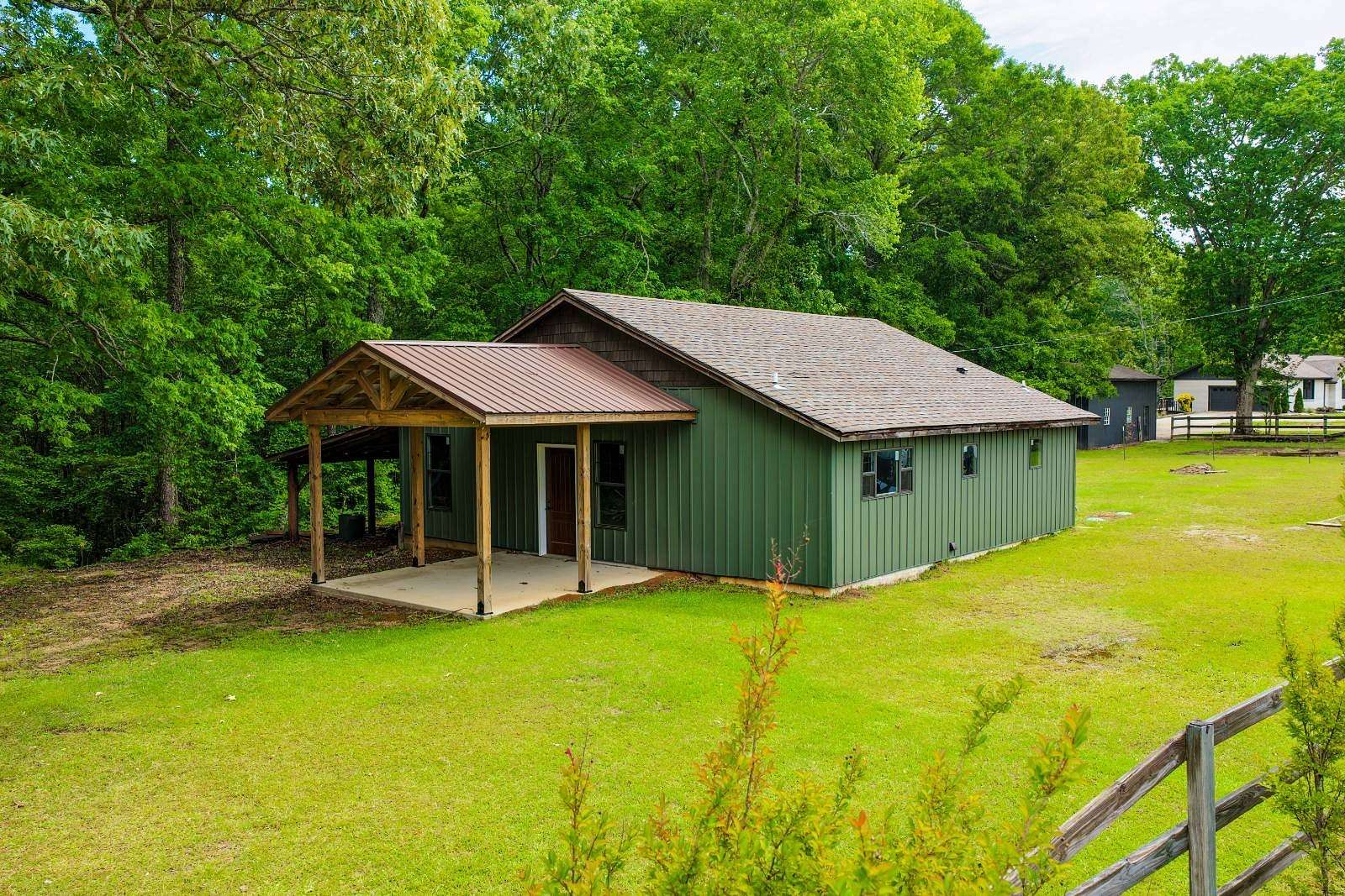 40 Acres of Recreational Land for Sale in Hamilton, Alabama