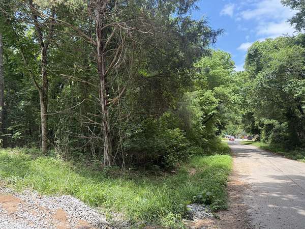 7.89 Acres of Residential Land for Sale in Tecumseh, Missouri