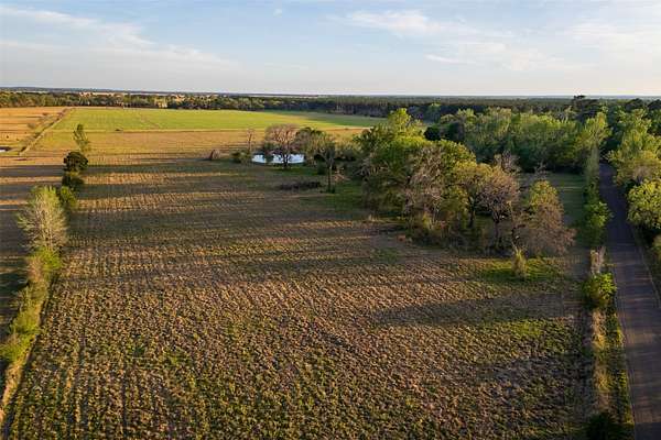 80 Acres of Land for Sale in Elkhart, Texas