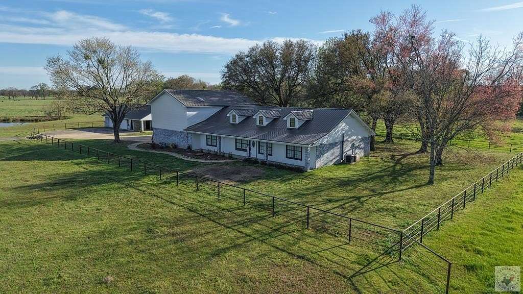53.7 Acres of Agricultural Land with Home for Sale in New Boston, Texas