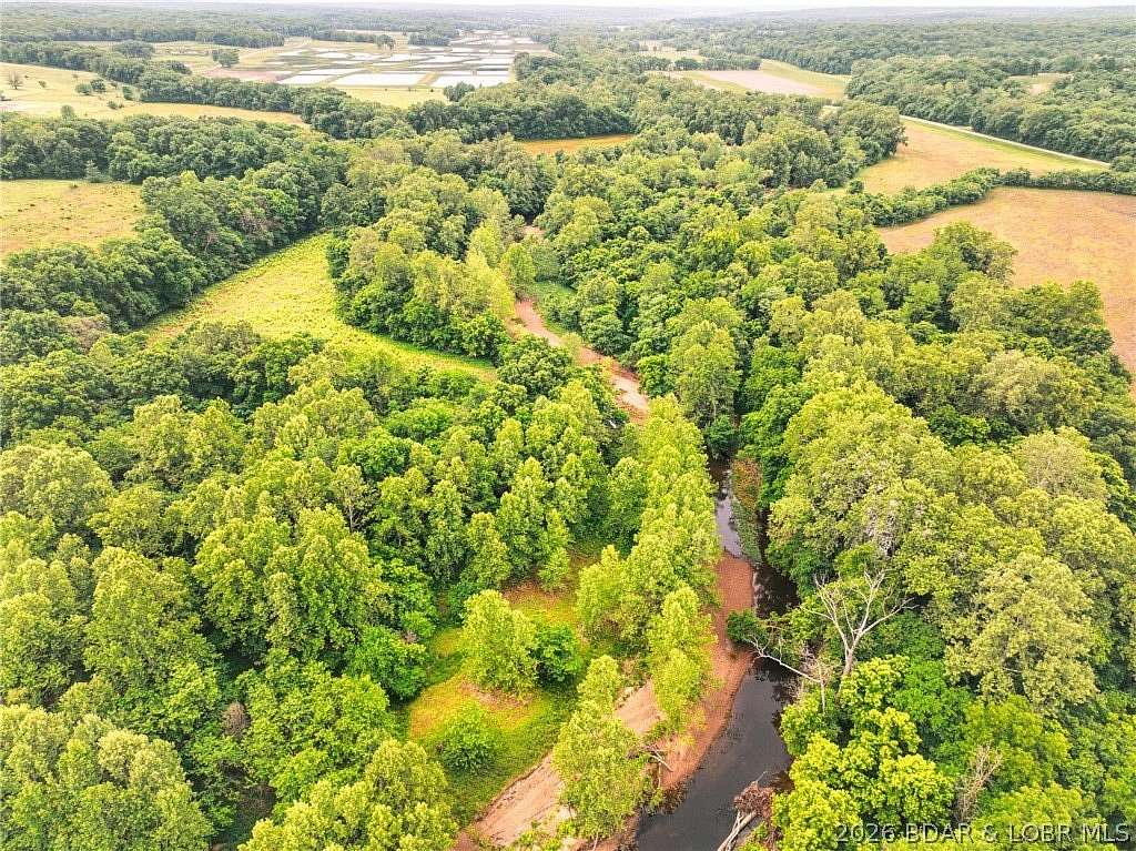 134 Acres of Land for Sale in Stover, Missouri