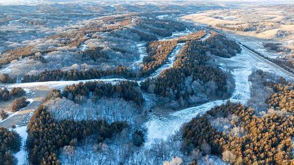 140 Acres of Recreational Land with Home for Sale in Wynot, Nebraska