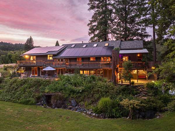 5 Acres of Land with Home for Sale in Wilderville, Oregon