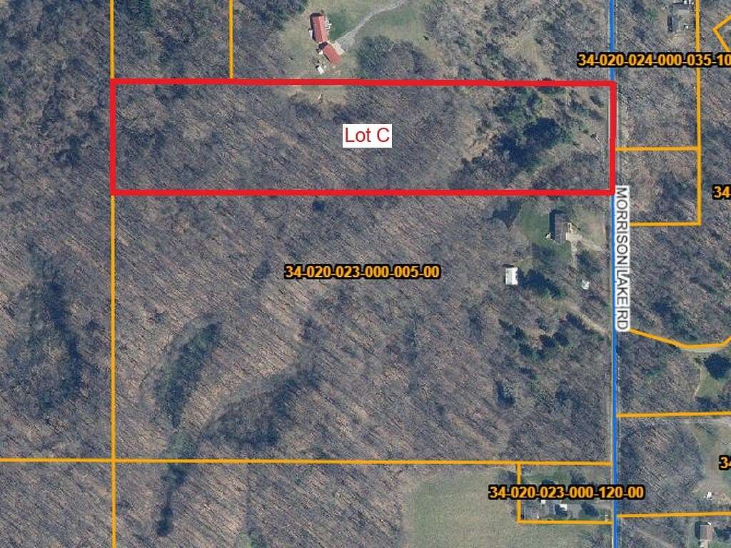 9 Acres of Residential Land for Sale in Saranac, Michigan