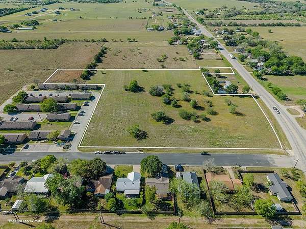 8 Acres of Commercial Land for Sale in Schulenburg, Texas