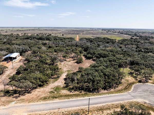 5 Acres of Land for Sale in Columbus, Texas
