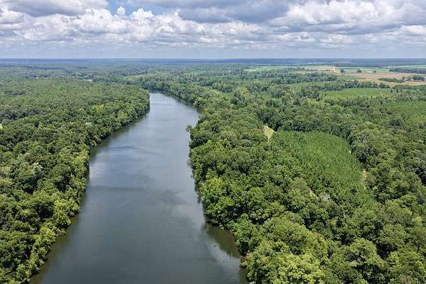 221 Acres of Recreational Land with Home for Sale in Blakely, Georgia