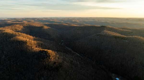 528 Acres of Land with Home for Sale in Stanton, Kentucky
